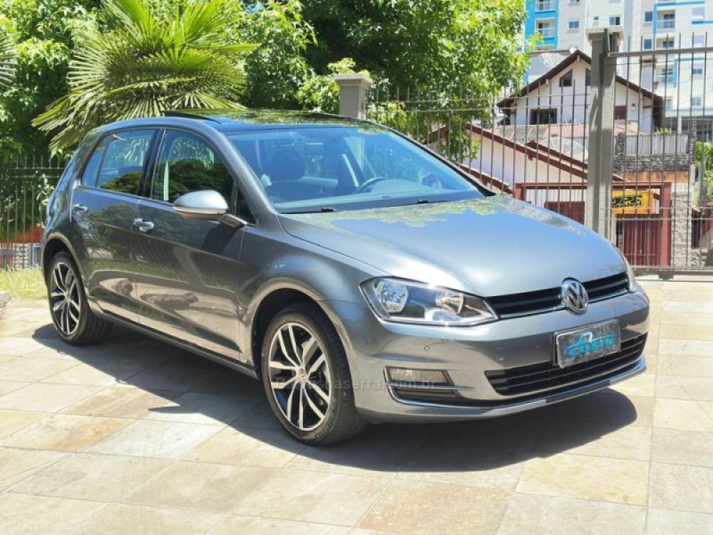 VOLKSWAGEN - GOLF - 2015/2015 - Cinza - R$ 89.000,00