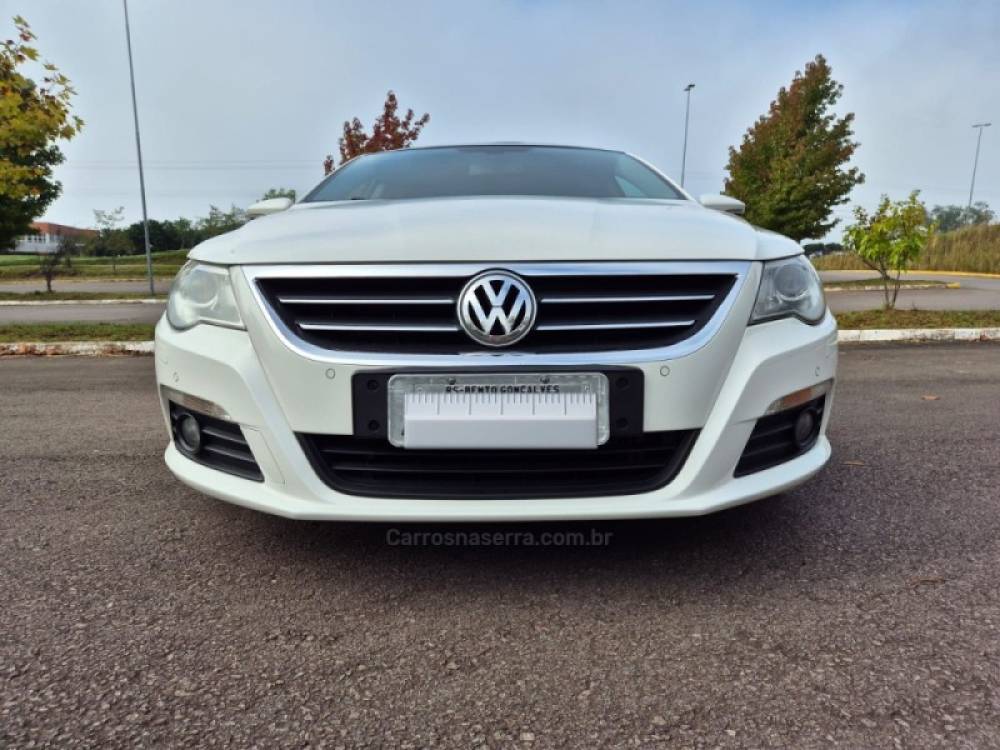 VOLKSWAGEN - PASSAT - 2010/2010 - Branca - R$ 90.000,00