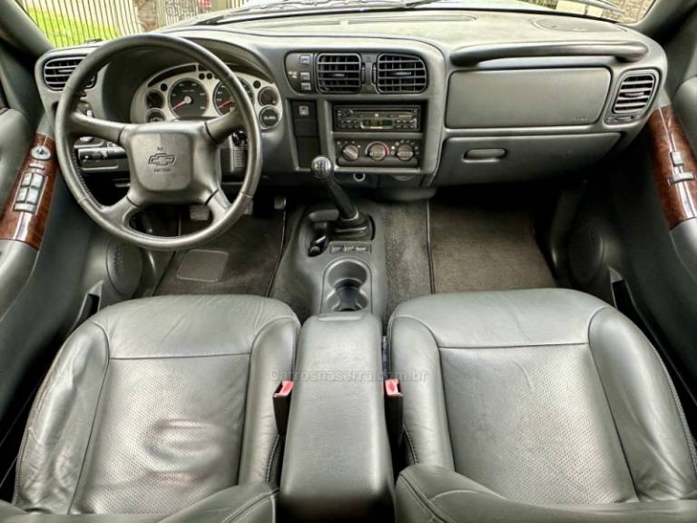 CHEVROLET - S10 - 2008/2008 - Prata - R$ 80.000,00