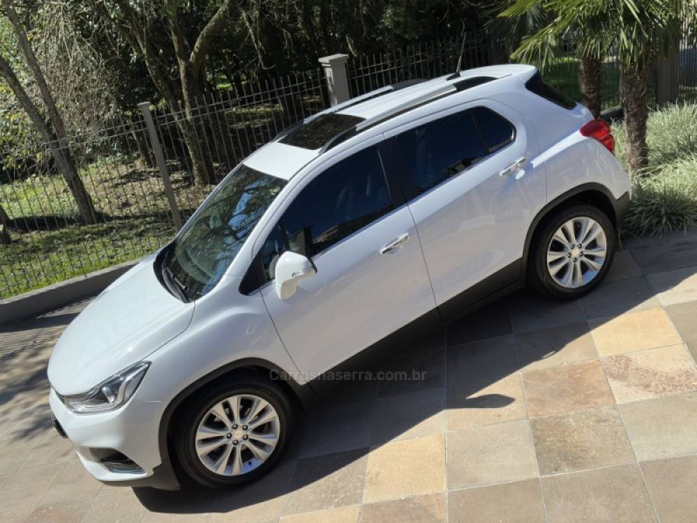 CHEVROLET - TRACKER - 2018/2018 - Branca - R$ 91.000,00
