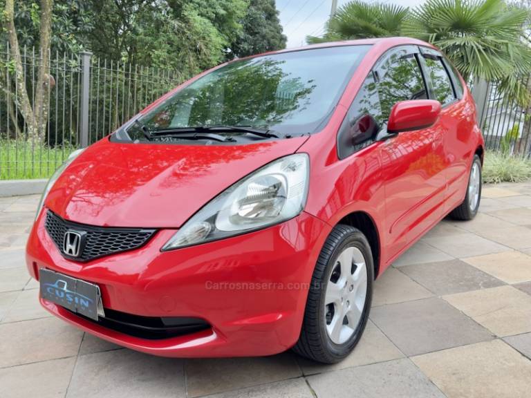 HONDA - FIT - 2011/2011 - Vermelha - R$ 49.500,00
