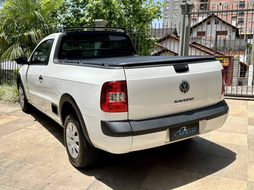 VOLKSWAGEN - SAVEIRO - 2015/2015 - Branca - R$ 50.000,00