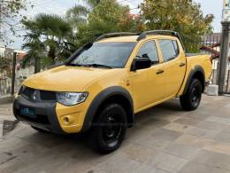 MITSUBISHI - L200 SAVANA - 2013/2013 - Amarela - R$ 125.000,00