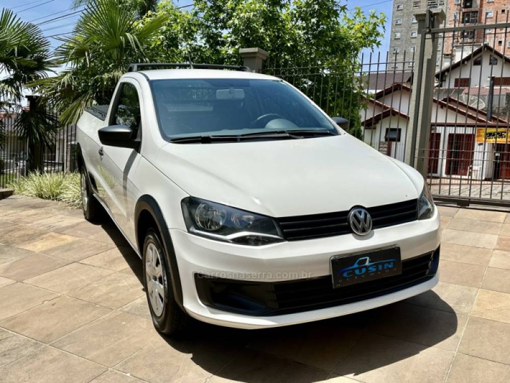 VOLKSWAGEN - SAVEIRO - 2015/2015 - Branca - R$ 50.000,00