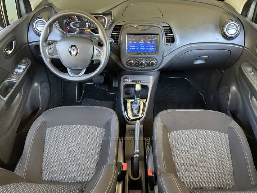 RENAULT - CAPTUR - 2019/2019 - Prata - R$ 74.500,00