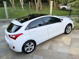 HYUNDAI - I30 - 2015/2015 - Branca - R$ 75.900,00
