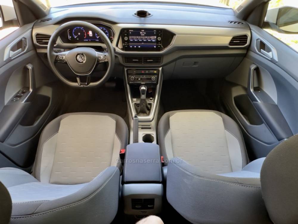 VOLKSWAGEN - T-CROSS - 2020/2020 - Branca - R$ 108.000,00