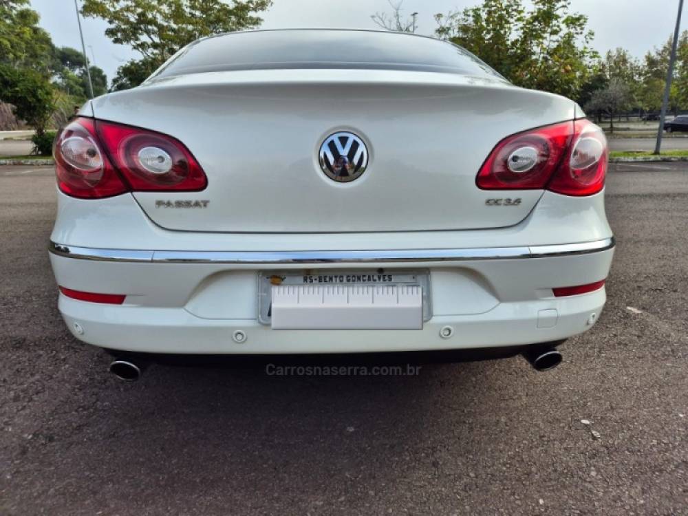 VOLKSWAGEN - PASSAT - 2010/2010 - Branca - R$ 90.000,00