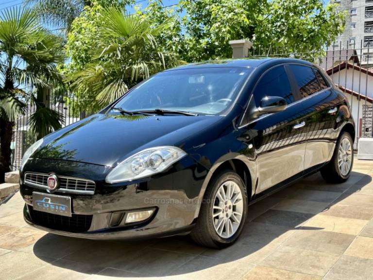 FIAT - BRAVO - 2013/2013 - Preta - R$ 40.000,00