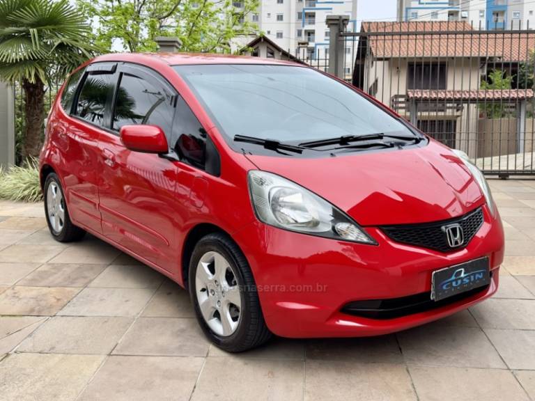 HONDA - FIT - 2011/2011 - Vermelha - R$ 49.500,00