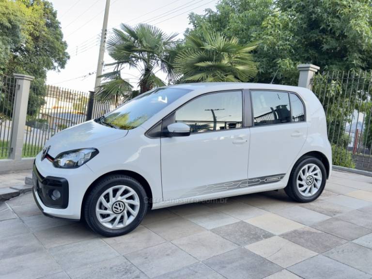 VOLKSWAGEN - UP - 2020/2020 - Branca - R$ 66.000,00