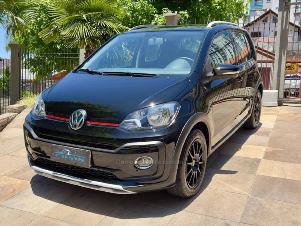 VOLKSWAGEN - UP - 2020/2020 - Preta - R$ 69.500,00
