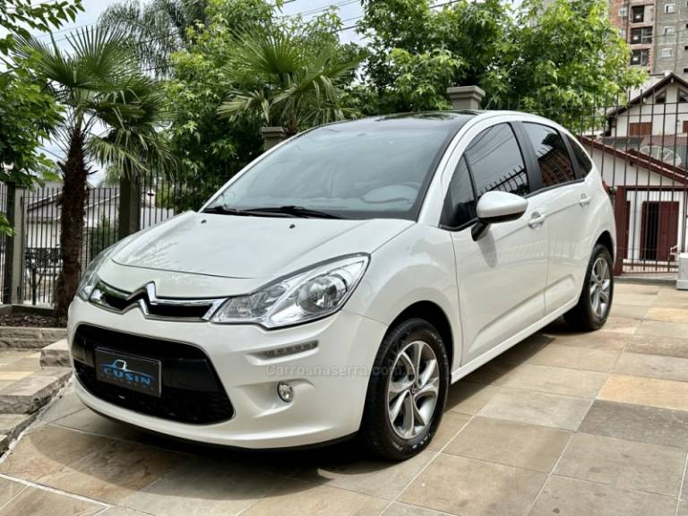 CITROËN - C3 - 2015/2015 - Branca - R$ 48.000,00